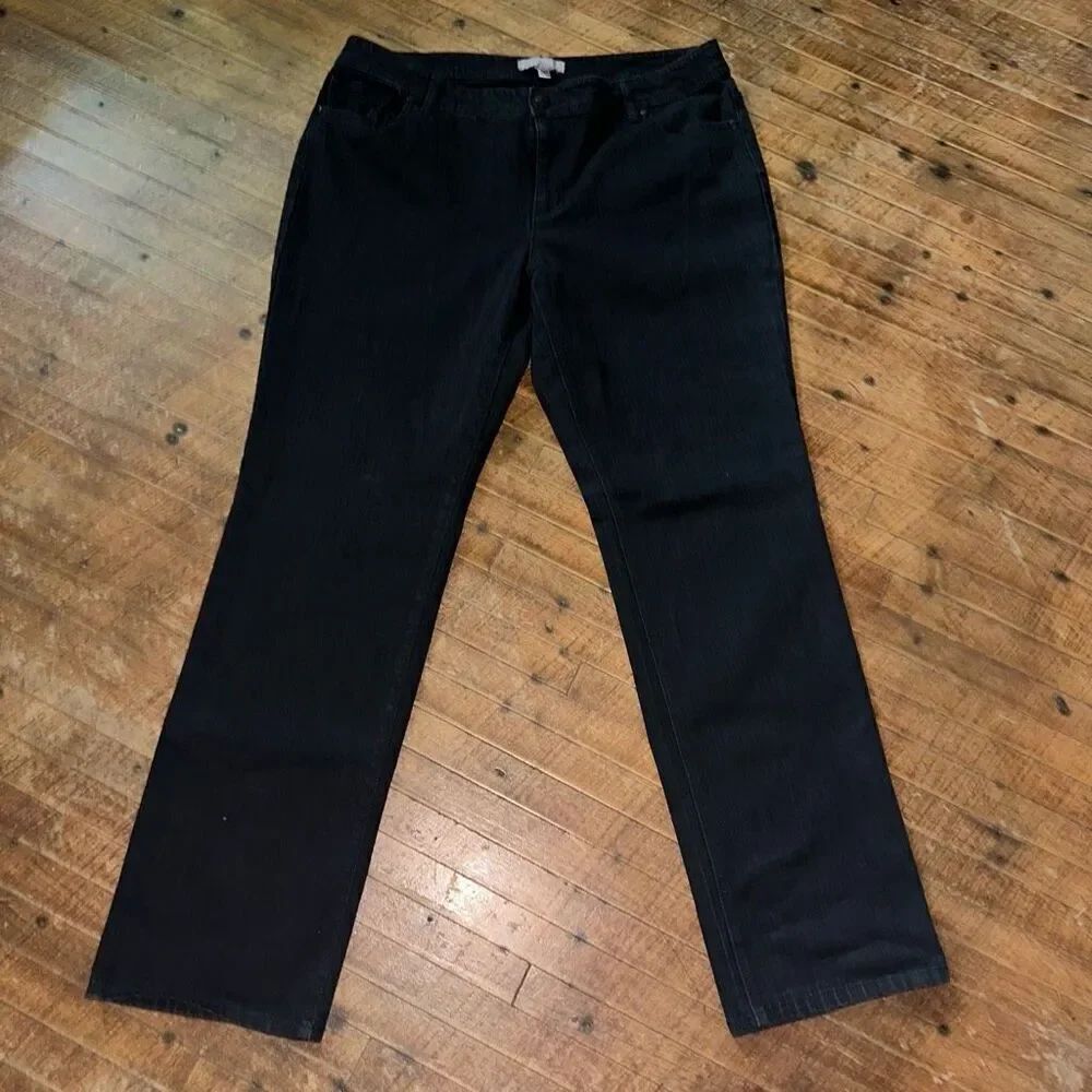 Chico’s black normcore straight leg 2.5/12 jeans